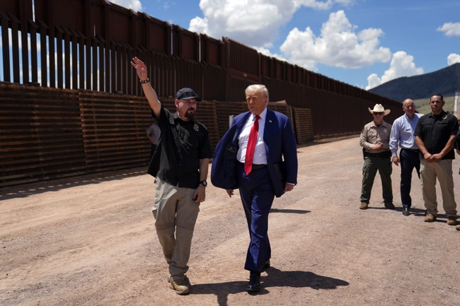 Border Patrol Union Endorses Trump, Chief Says Everything Would ‘Go to Hell’ Under Kamala