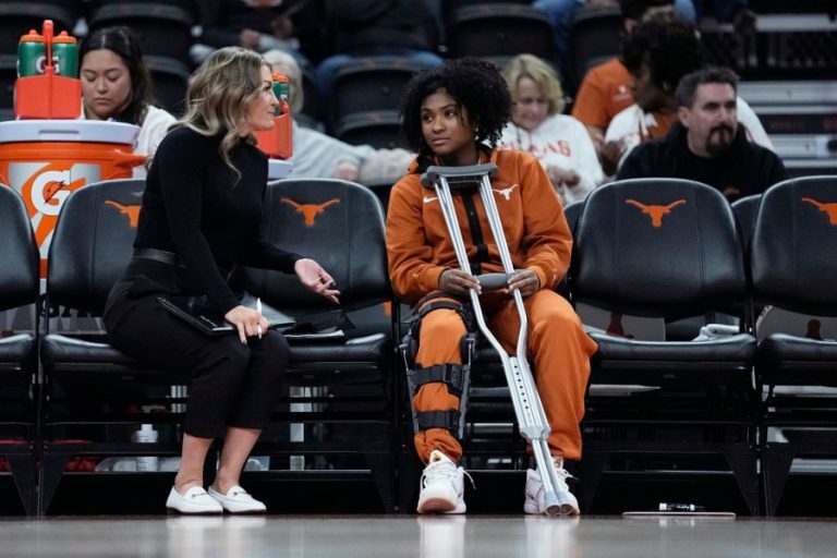 With Harmon back, Texas women’s basketball looking to build off historic 2023-24 season