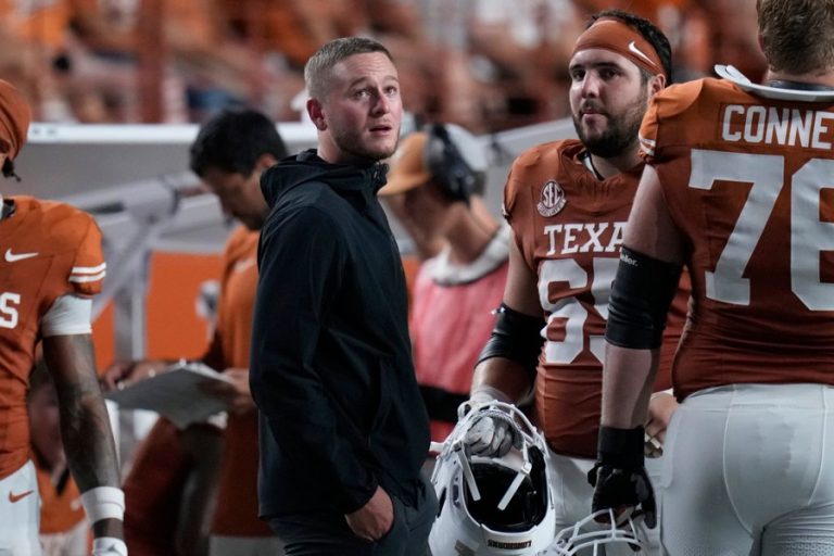 Texas QB Quinn Ewers to start Red River Rivalry, Sarkisian says