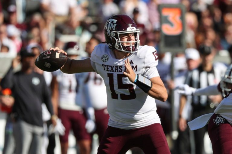 Texas A&M stays unbeaten in SEC play, fends off Mississippi State 34-24