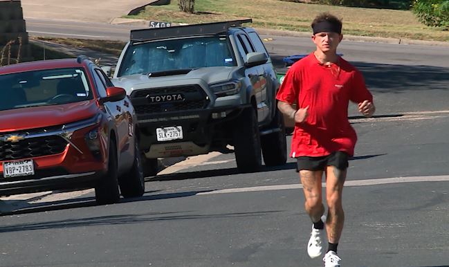 Austin man runs across Texas to raise money for veterans