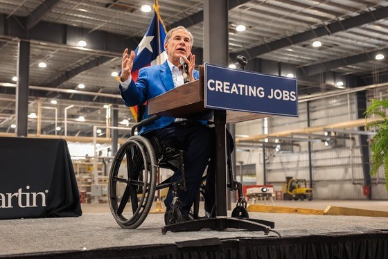 Governor Abbott Lauds Texas’ Manufacturing Industry In Corrigan