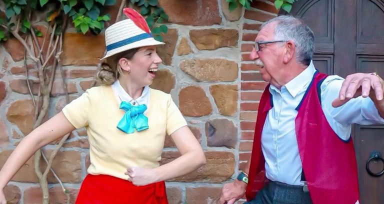 Halloween Ideas From Father-Daughter Duo Who Dress Up Like Famous Disney Characters (LOOK)