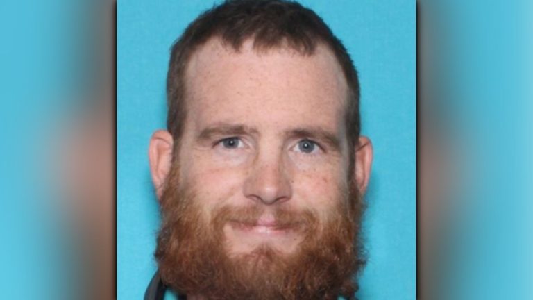 Blue Alert, $10K reward issued for 33-year-old man wanted for seriously injuring Texas officer