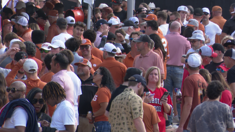 Georgia fans grade our Texas hospitality ahead of match-up