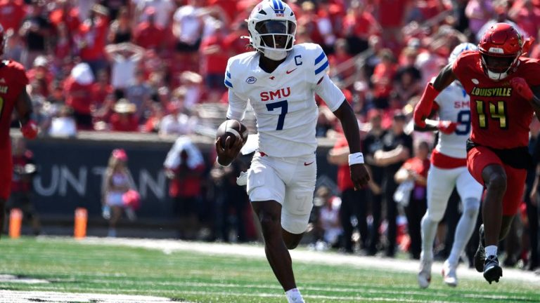 Kevin Jennings has a career day through the air, SMU holds on to beat No. 22 Louisville 34-27