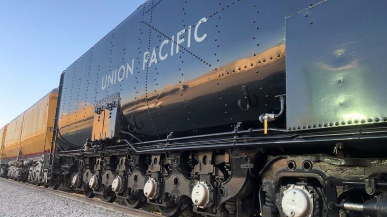 Union Pacific highlights Dallas-area investments on Big Boy tour