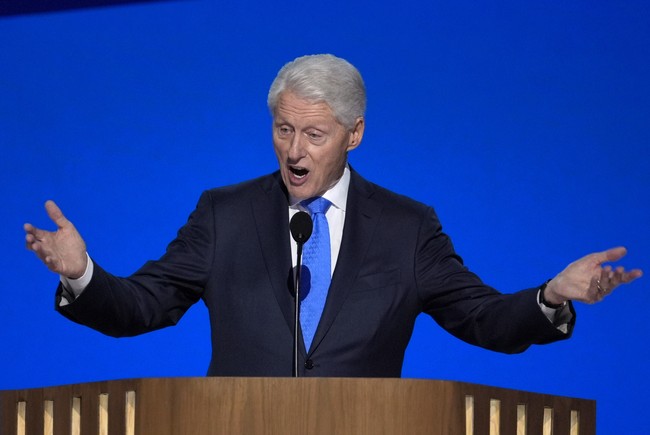 WATCH: Slick Willy Isn’t So Smooth Any More – Bill Clinton Dumps on Harris Campaign