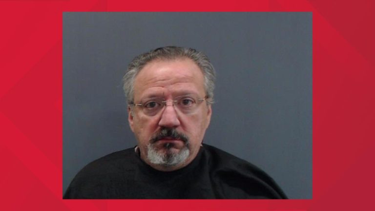 Longview eye doctor arrested for online solicitation of a minor