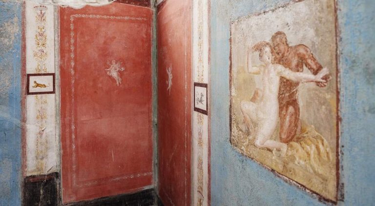 Tiny House with Elaborate–and Erotic–Frescoes Unearthed at Pompeii