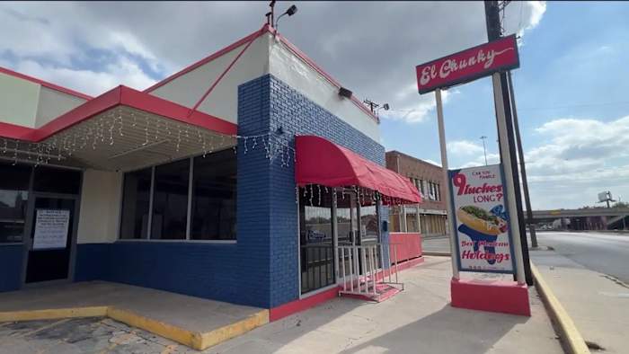 Southtown hot dog shop faces hundreds of dollars in damages after reported burglary