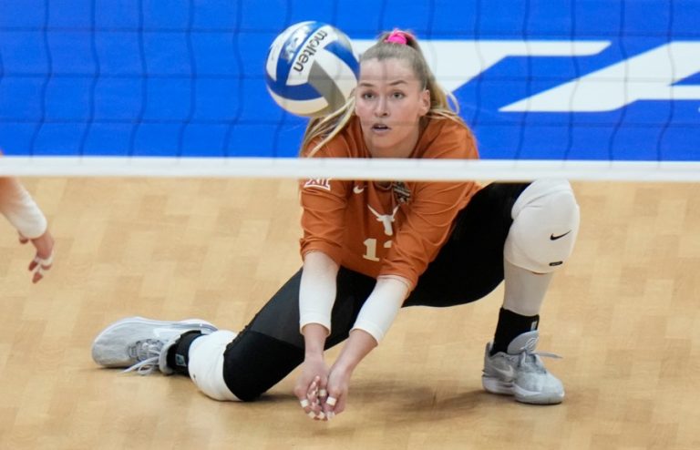 No. 14 Texas stays in SEC title hunt with Alabama sweep