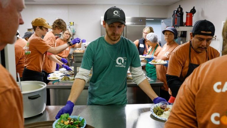 North Texas nonprofits to give free food, including turkeys, and meals for Thanksgiving