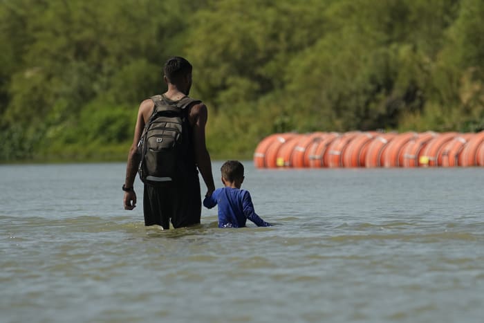 ‘We won’t back down’: Texas adds more buoys to Rio Grande amid legal battle