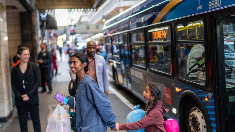 Judge: New York can’t use ‘antiquated’ law to block migrant buses from Texas