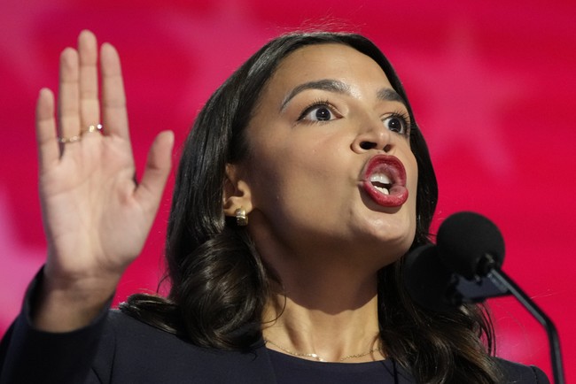 Alexandria Ocasio-Cortez Slanders Tulsi Gabbard As ‘Pro-War’ Because…Orange Man Bad