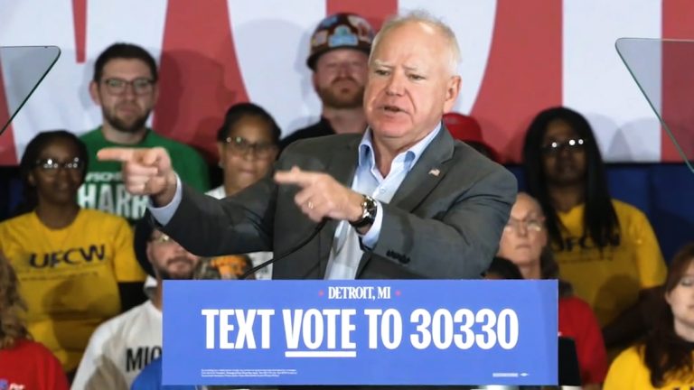 Tim Walz full speech at rally in Michigan