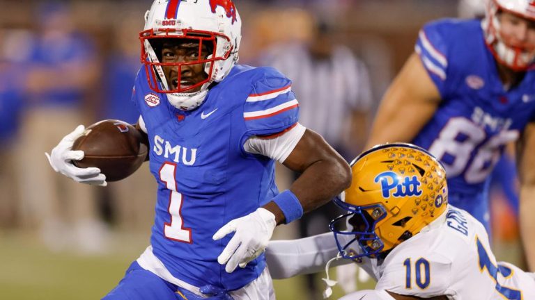 Brashard Smith and No. 20 SMU overwhelm previously undefeated No. 18 Pitt 48-25