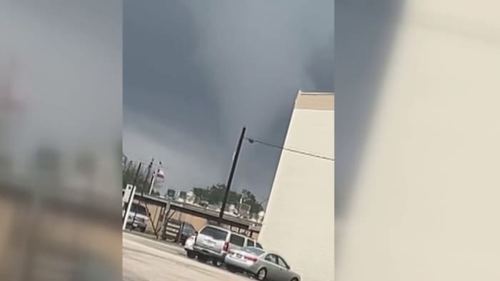 At least 5 confirmed tornadoes reported in SE Texas | National Weather Service to confirm exact number, how strong