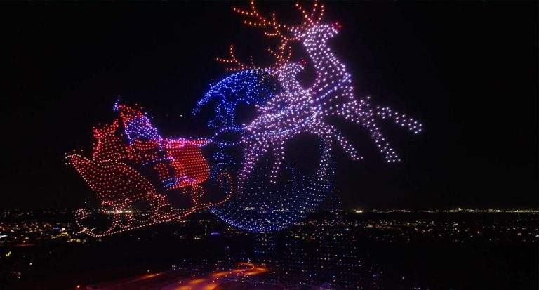 Best Holiday Light Show in the Sky Wins Guinness World Record With Dazzling 5,000 Drone Christmas Display–LOOK