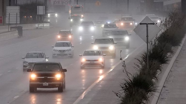 Dallas Weather Brings Airport Delays