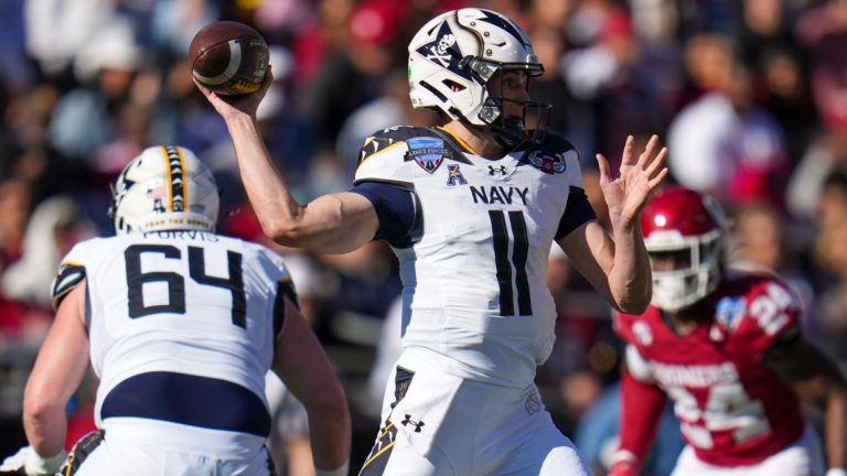 Navy gets 95-yard TD run from Horvath and stops 2-point try to beat Oklahoma in Armed Forces Bowl