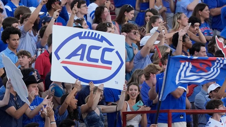 SMU fans travel to College Football Playoff game in Pennsylvania, American Airlines adds flights to meet demand