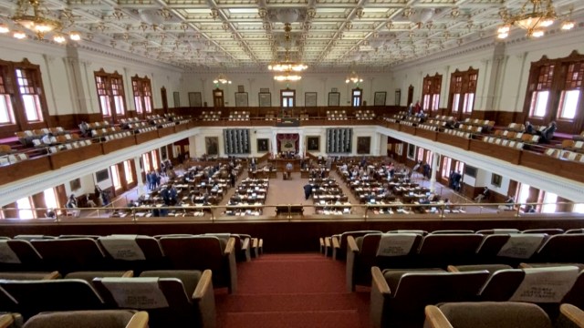 State of Texas: Republicans face party pressure in race for House Speaker