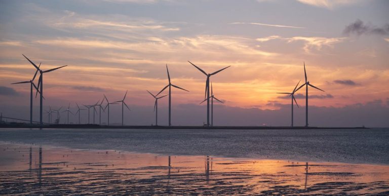 Renewable Electricity Generation Overtakes Fossil Fuels in UK for First Time Ever in a Calendar Year