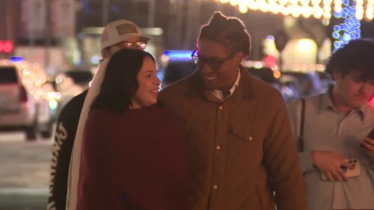 San Antonio couples start Valentine’s Day by getting married downtown