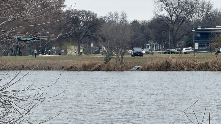 SAPD confirms arrest of man accused of driving car into Woodlawn Lake, shot by park officer while armed with knife