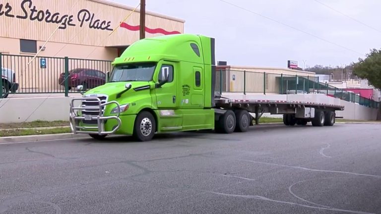 San Antonio poised to restrict semitruck parking near residential areas