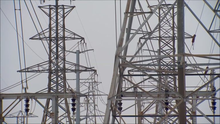 Why Texas’ electric supply will be tighter Thursday, according to ERCOT’s CEO