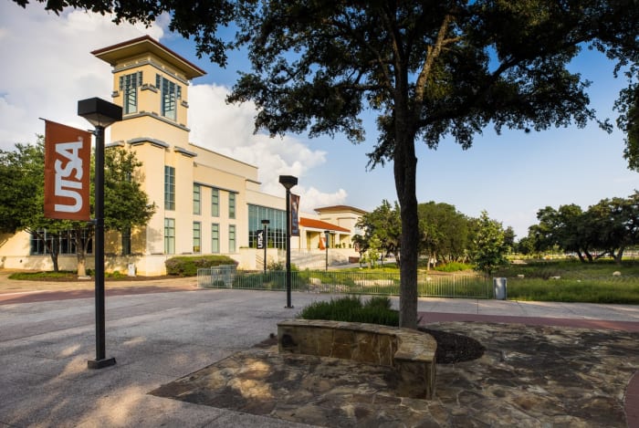 UTSA basketball, volleyball training facility to be completed earlier than expected