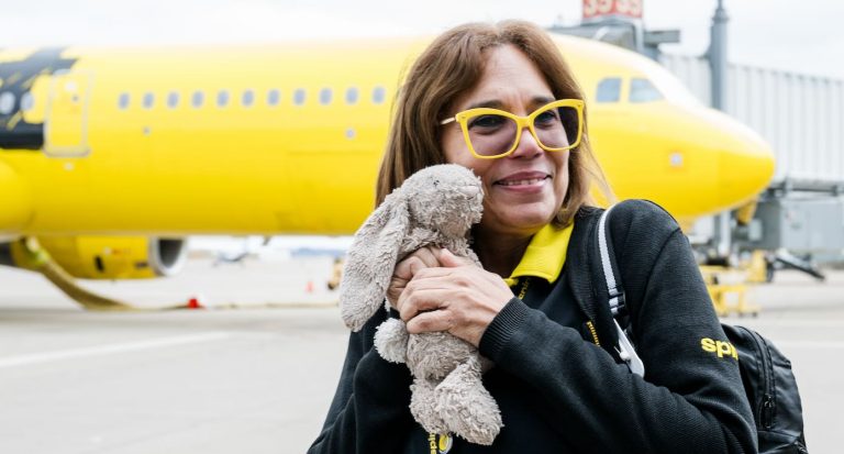 Lost Stuffed Bunny Goes on Airport Adventure Ending in Heartwarming Reunion (WATCH)