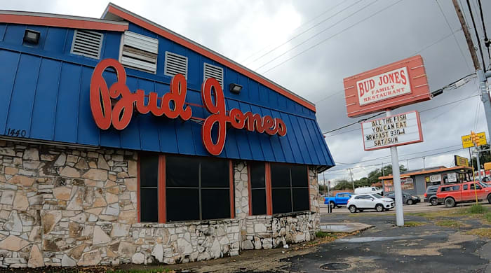 ‘Means the world to us’: Bud Jones Restaurant sees revival with support from fellow South Side food staple