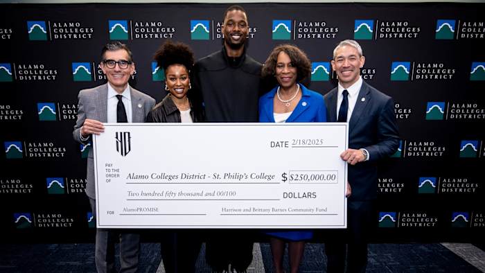 Spurs’ Harrison Barnes donates $250K toward tuition-free program