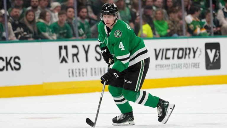 Stars defenseman Miro Heiskanen undergoes knee surgery, listed as month to month