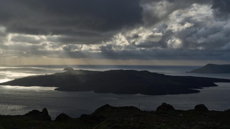 Santorini rattled by strongest earthquake yet in weeks amid unusually high seismic activity