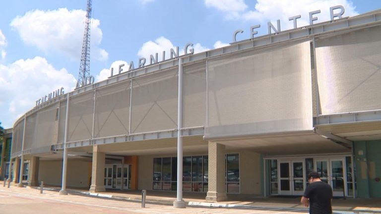 Fort Worth ISD expected to name lone finalist in superintendent race